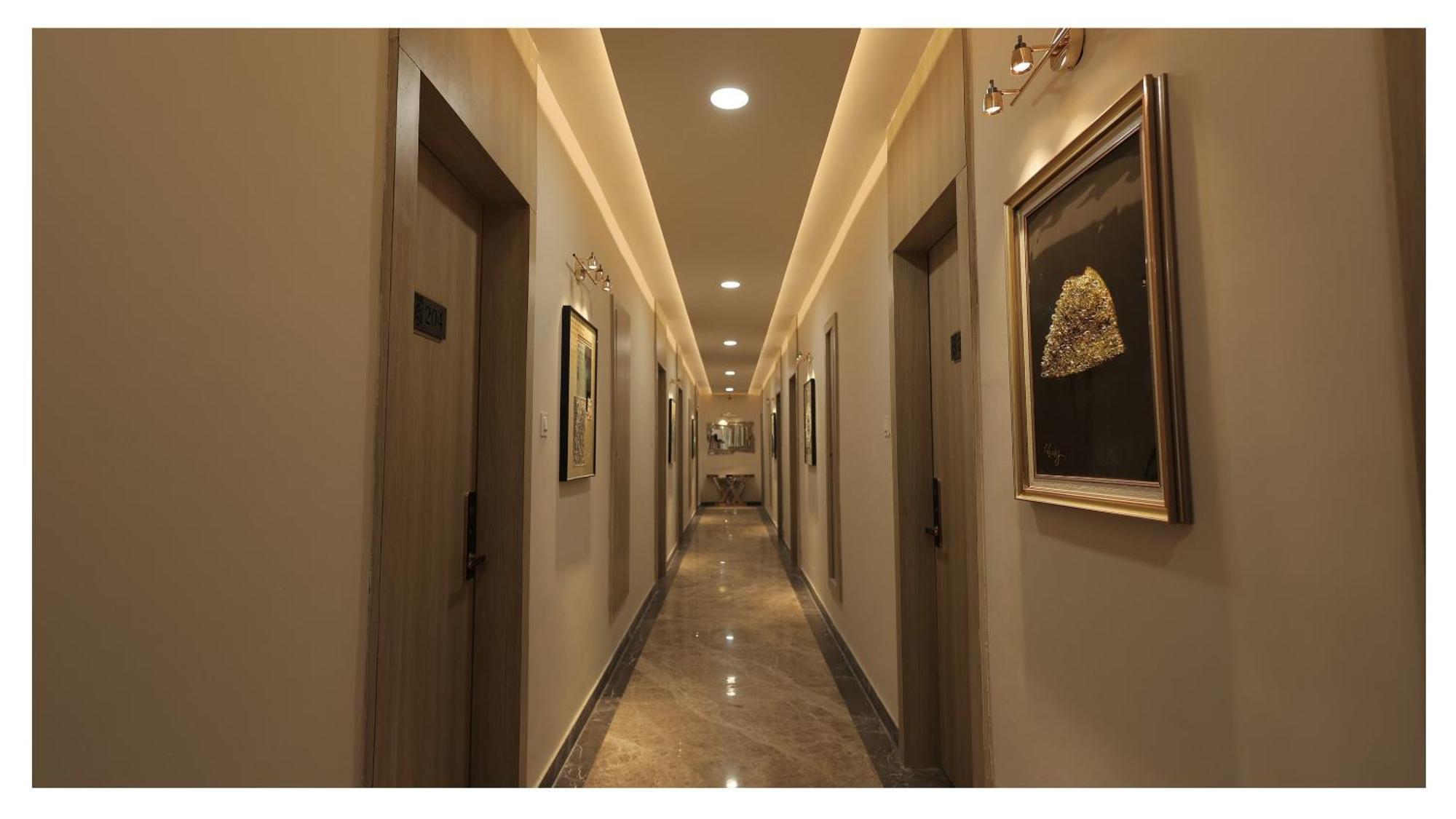 The Riverside Inn Vidisha Esterno foto