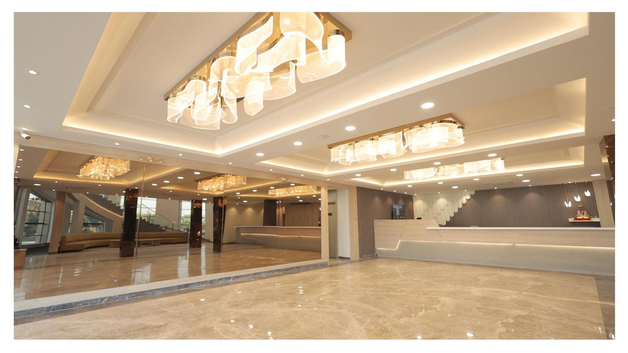 The Riverside Inn Vidisha Esterno foto